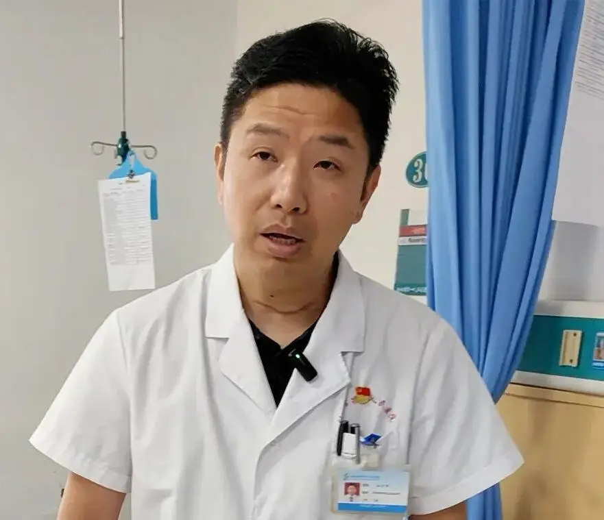 一次阑尾炎背后的医患信任——高标准高要求单孔腹腔镜阑尾切除术记